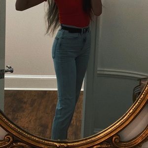 BDG URBAN OUTFITTERS HIGH RISE LIGHT WASH JEANS